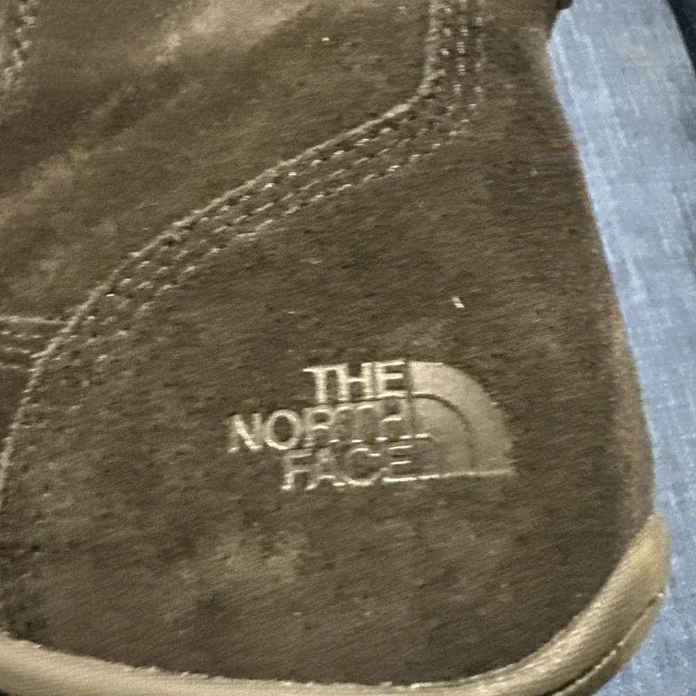 The North Face Suede Faux Fur Primaloft 200gr Waterproof Winter Boots Womens 7.5